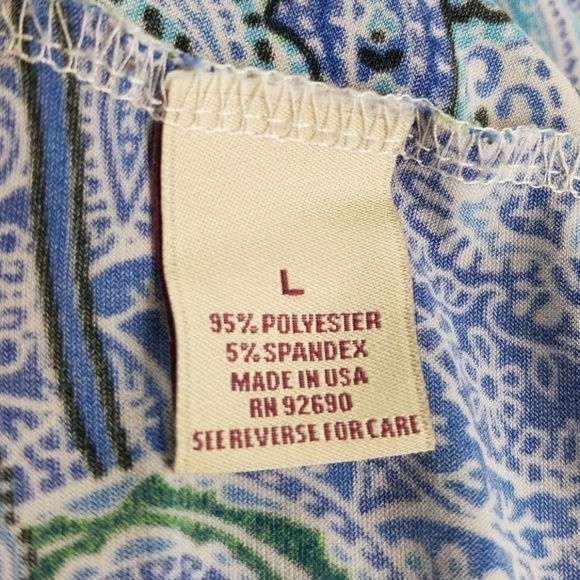 Yvos women's size large stretch knit top - Picture 4 of 6